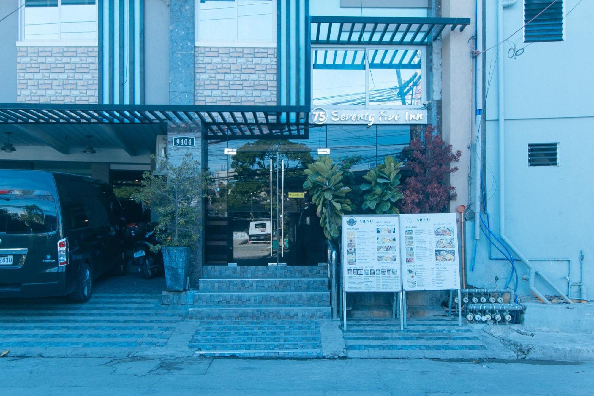 Reddoorz Plus At Seventy Five Inn Near Manila Airport Paranaque City Esterno foto