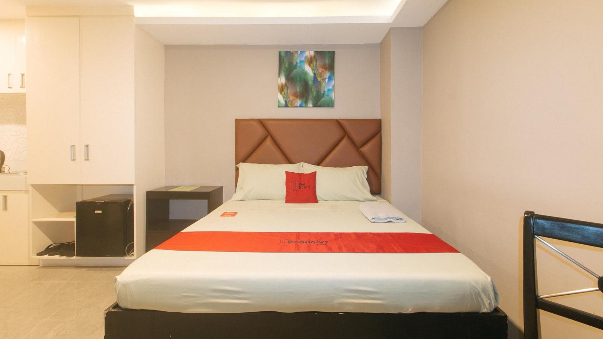 Reddoorz Plus At Seventy Five Inn Near Manila Airport Paranaque City Esterno foto