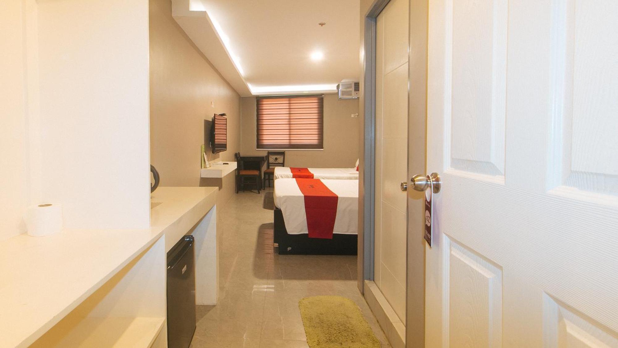 Reddoorz Plus At Seventy Five Inn Near Manila Airport Paranaque City Esterno foto