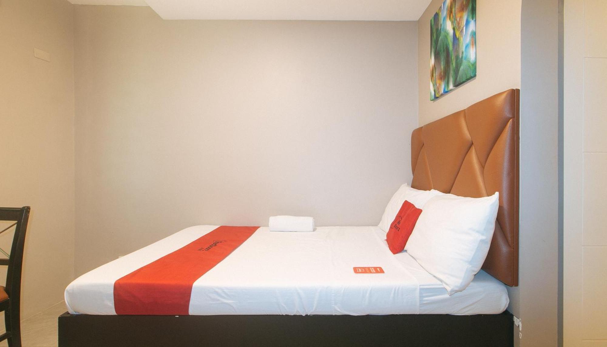 Reddoorz Plus At Seventy Five Inn Near Manila Airport Paranaque City Esterno foto